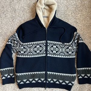 VINCE Men’s XL Wool Hooded Sweater with Fleece Lining - Excellent Condition!